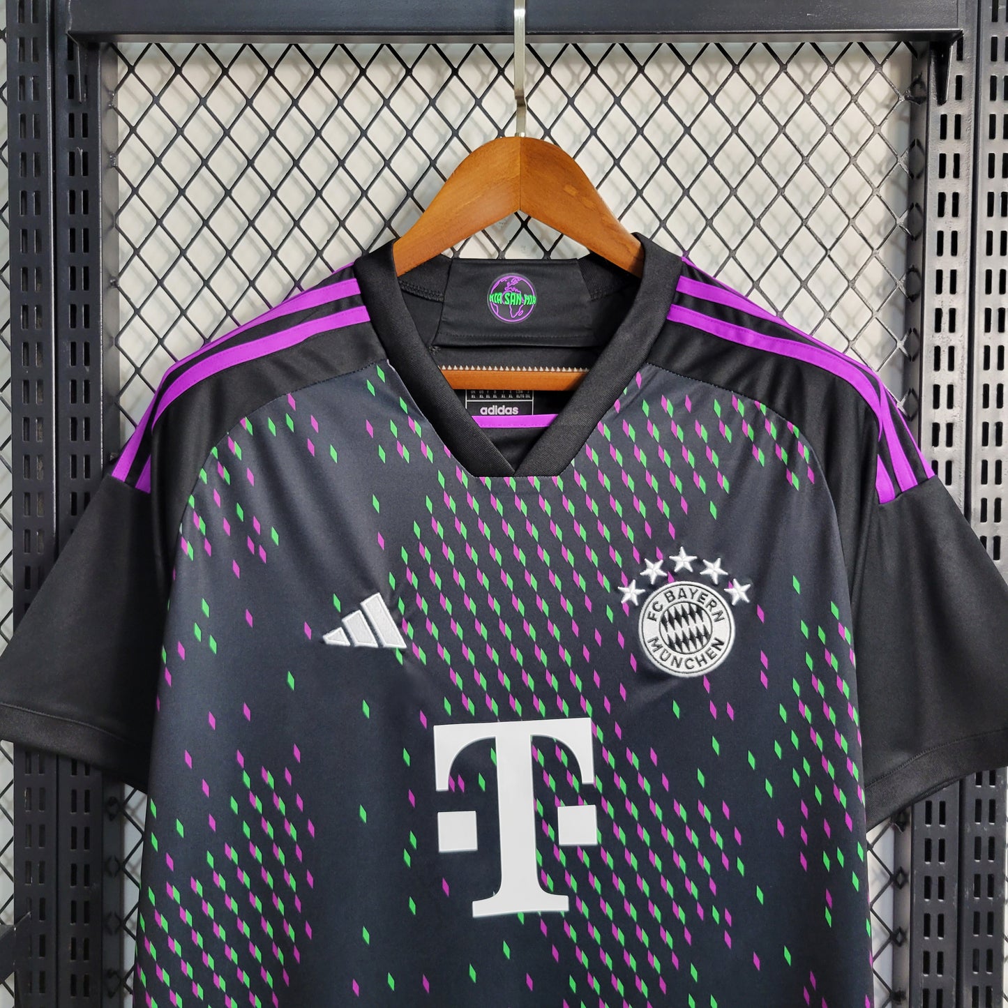 Bayern Munchen 23/24 Away Shirt